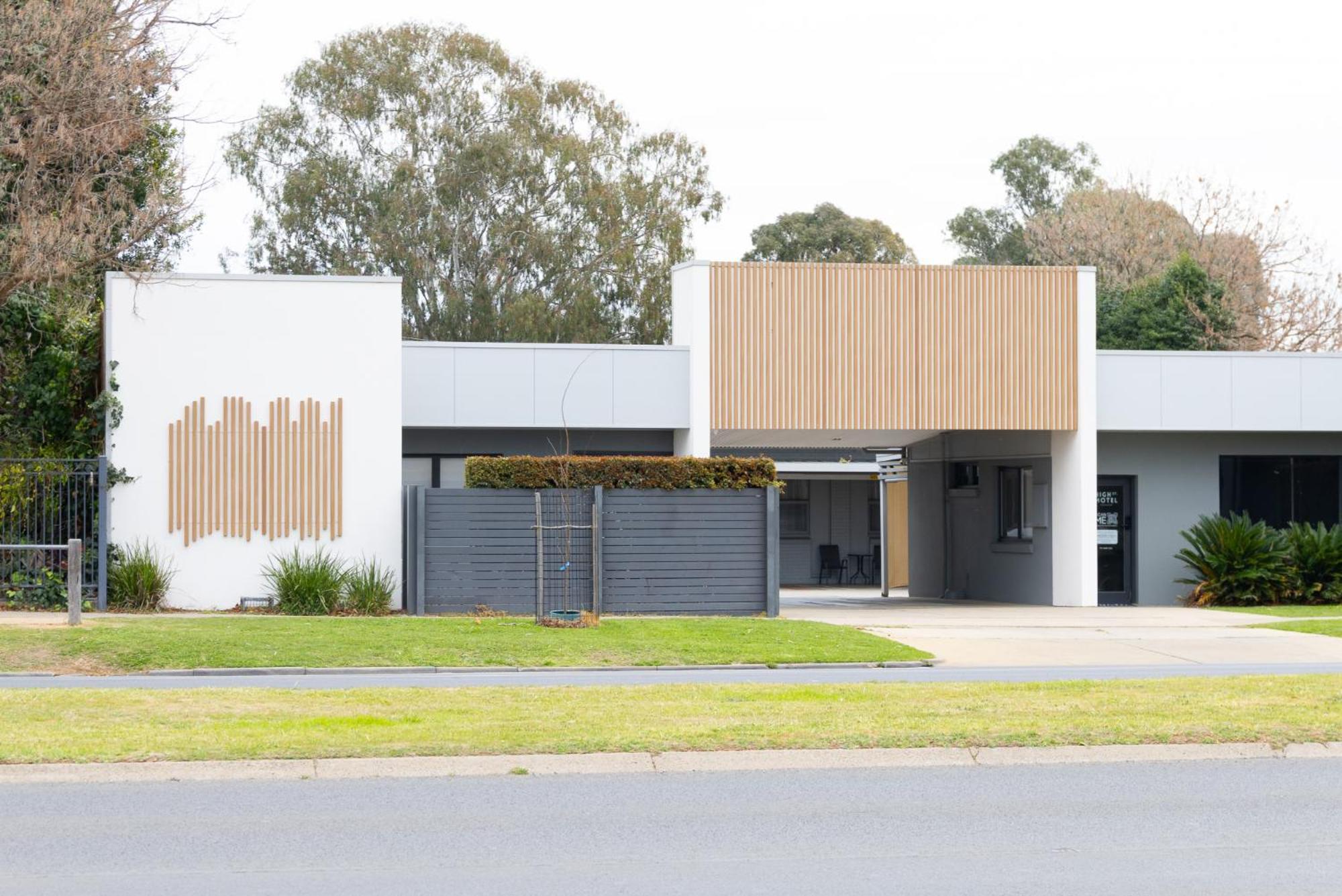 High Street Motel Echuca Bagian luar foto