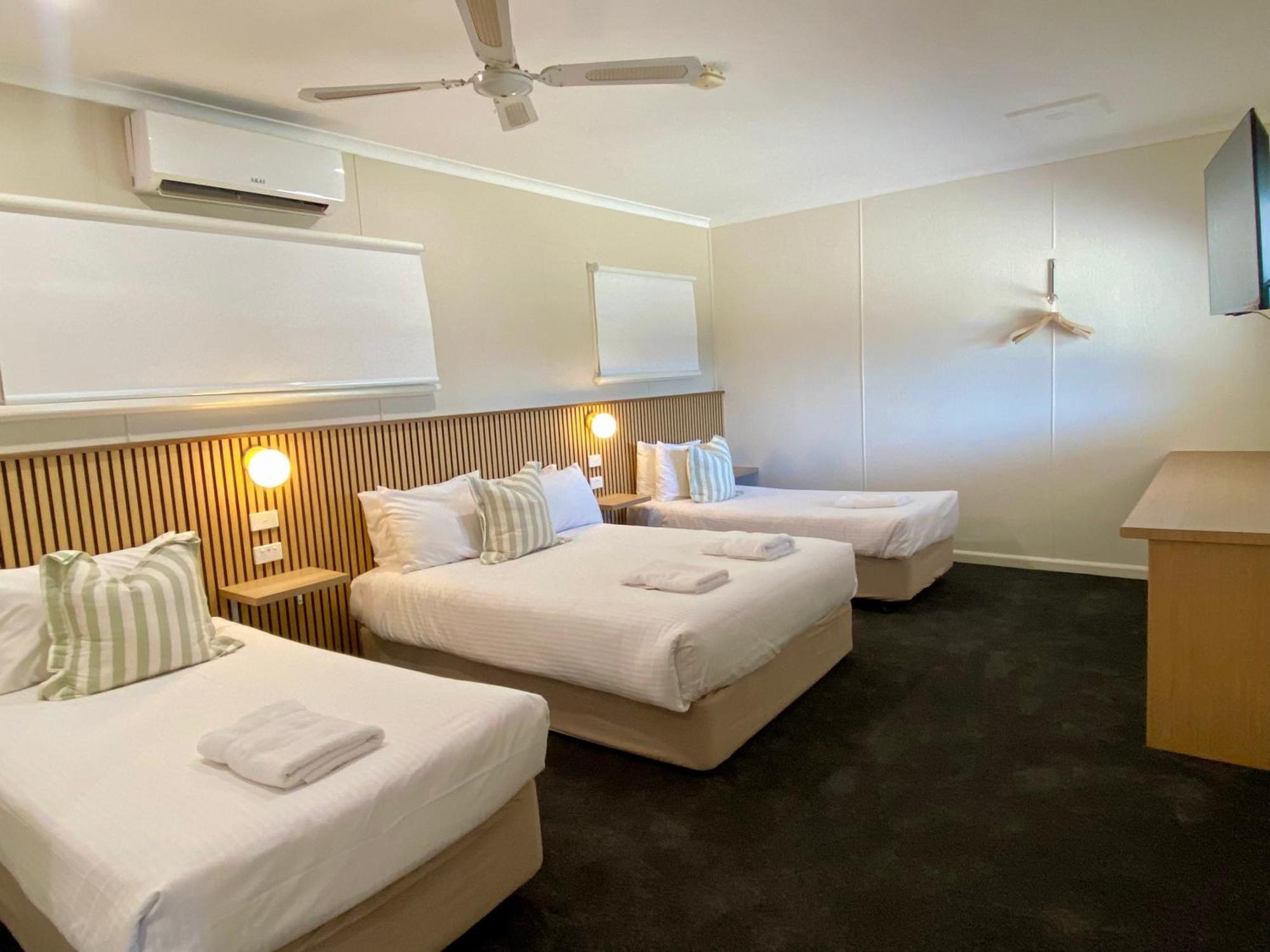High Street Motel Echuca Bagian luar foto