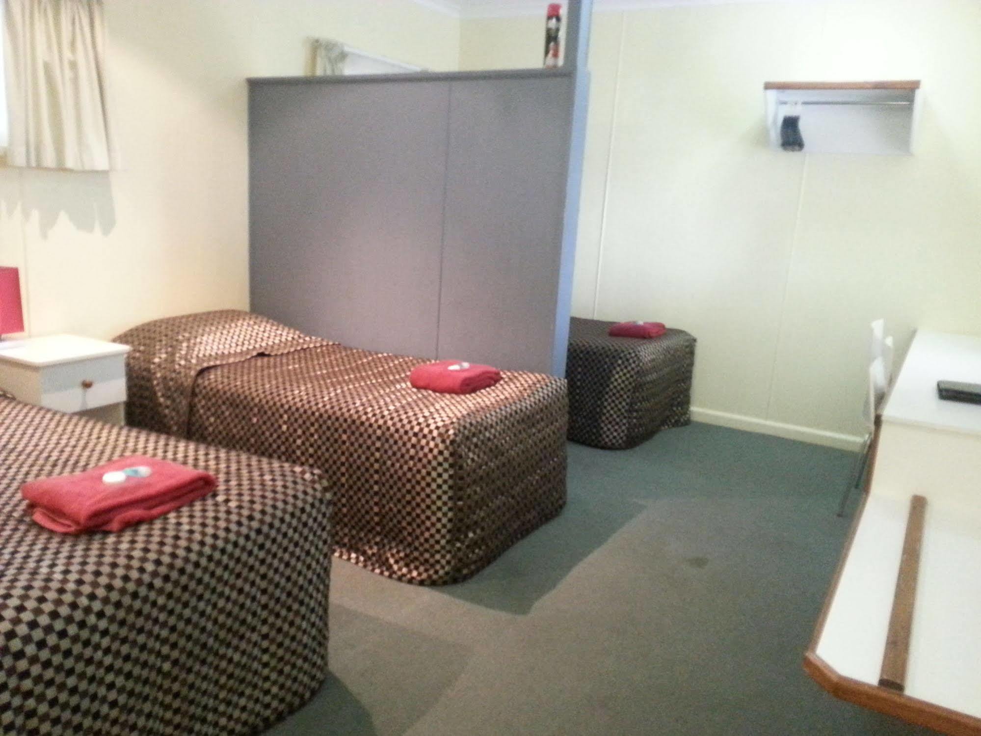 High Street Motel Echuca Bagian luar foto